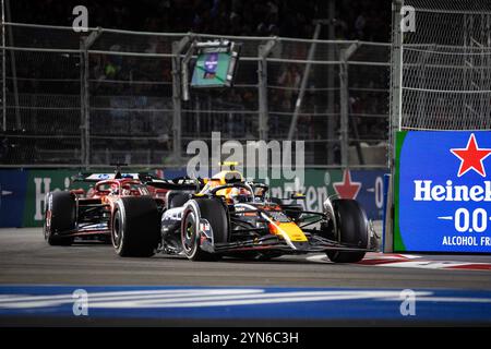 Sergio Checo Perez (MEX, Oracle Red Bull Racing #11) USA, Formel 1 Weltmeisterschaft, Grand Prix von Las Vegas, Las Vegas Strip Circuit, 23.11.2024 Foto: Eibner-Pressefoto/Thomas Fuessler Stockfoto