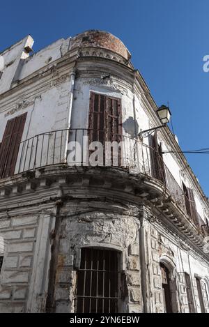 Alte verfallene Art déco-Häuser in der Ville Nouvelle von Casablanca, Marokko, Afrika Stockfoto