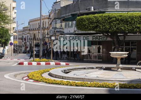 TANGER, MAROKKO, 30. März 2023, berühmtes Gran Cafe de Paris im Stadtzentrum von Tanger, Marokko, Afrika Stockfoto