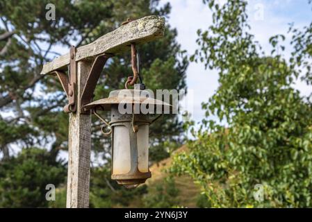 HOBBITON, NEUSEELAND, 20. JANUAR 2023, berühmtes Dorf Hobbiton in Matamata aus den Filmen der Hobbit und Herr der Ringe, Neuseeland, Ozeanien Stockfoto