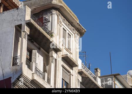 Alte verfallene Art déco-Häuser in der Ville Nouvelle von Casablanca, Marokko, Afrika Stockfoto