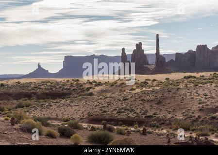 Malerischer Blick auf die Felsformation Totem Poles im Monument Valley, USA, Nordamerika Stockfoto