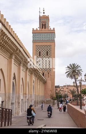Minarett der Kasbah Moschee im Zentrum von Marrakesch, Marokko, Afrika Stockfoto