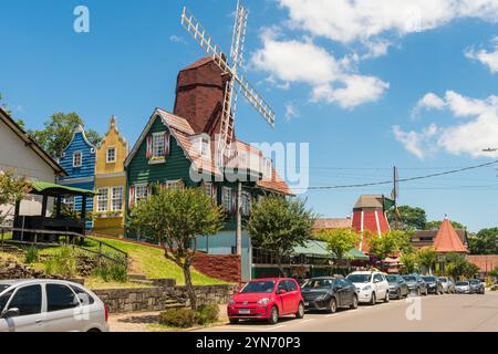 Nova Petropolis, Brasilien - 10. November 2024: Cidade Zaandam, niederländisches Restaurant in Nova Petropolis, Serra Gaucha Stockfoto