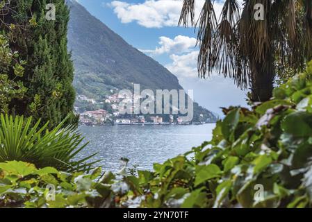 Blick auf Fiumelatte am Comer See, gesehen von Varenna, Italien, Europa Stockfoto