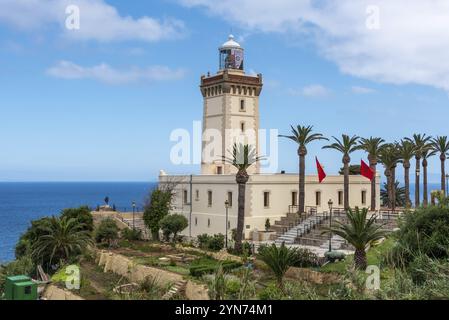 Malerischer Leuchtturm am Cap Spartel in der Nähe von Tanger, Marokko, Afrika Stockfoto