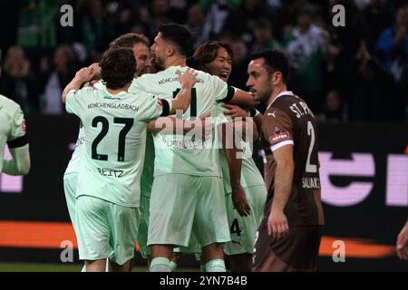 Fussball, 1.BL Saison 2024/2025 Borussia Mönchengladbach vs. FC St. Pauli, 24.11.2024, Stadion im Borussia Park Mönchengladbach, Borussia Mönchengladbach jubeln FotoCopyright Gladys Chai von der Laage DFL-Vorschriften verbieten jede Verwendung von Fotografien als Bildsequenzen und/oder Quasi-Video. Stockfoto