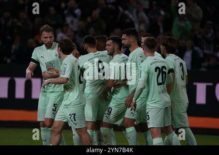 Fussball, 1.BL Saison 2024/2025 Borussia Mönchengladbach vs. FC St. Pauli, 24.11.2024, Stadion im Borussia Park Mönchengladbach, Borussia Mönchengladbach jubeln FotoCopyright Gladys Chai von der Laage DFL-Vorschriften verbieten jede Verwendung von Fotografien als Bildsequenzen und/oder Quasi-Video. Stockfoto