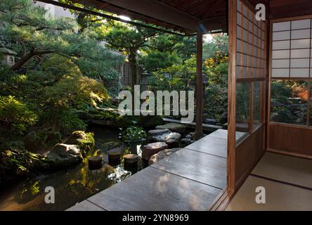 Nomura Samurai Residence, ein restauriertes Zuhause eines Kanazawa Samurai unter dem Maeda Clan im Nagamachi Bezirk von Kanazawa, Ishikawa, Japan. Stockfoto