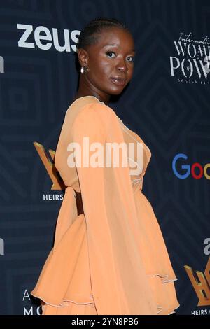 November 24, 2024, Los Angeles, CA, USA: LOS ANGELES - 24. November: Folake Olowofoyeku in den Koshie Mills Erben von Afrika präsentieren 7. Jährliche International Women of Power AwardsMolly Wolveck Art Exhibit to Benefit als Research & Care im Sheraton Grand am 24. November 2024 in Los Angeles, CA (Kreditbild: © Kay Blake/ZUMA Press Wire) NUR REDAKTIONELLE VERWENDUNG! Nicht für kommerzielle ZWECKE! Stockfoto
