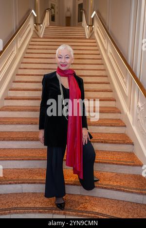 Wien, Österreich. November 2024. Verleihung des Nestroy-Theaterpreises 2024 im Volkstheater Wien, Österreich, am 24. November 2024. Sona MACDONALD. - 20241124 PD15609 Credit: APA-PictureDesk/Alamy Live News Stockfoto
