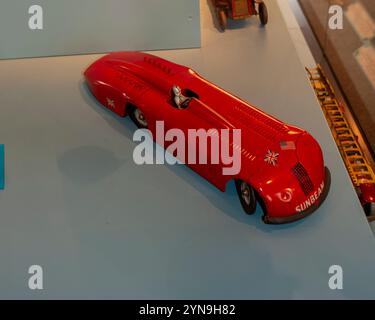London, England, Detail- Kinderspielzeug Vintage-Modell, ausgestellt im 'London Toy and Model Museum », Racing Car, (Kingsbury Manufacturing Co.) Stockfoto