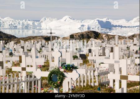 Ein Inuit-Friedhof in Ilulissat auf Grönland. Stockfoto