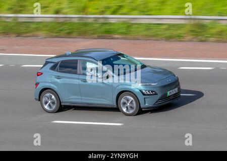 2021 Hyundai Kona Premium EV, blau grau Stockfoto