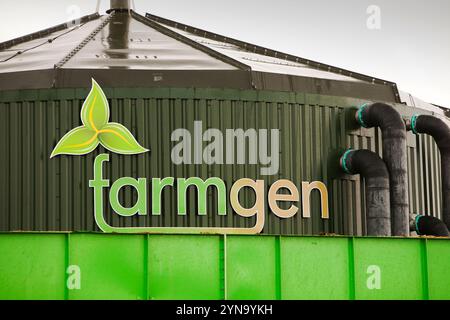 Großer Vorratsbehälter im anaeroben Biovergaser Stockfoto