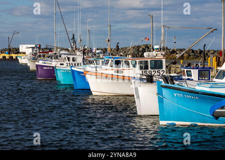 Kanada, die Provinz New Brunswick, die akadische Küste, Caraquet, der Hafen und seine Fischerboote Stockfoto