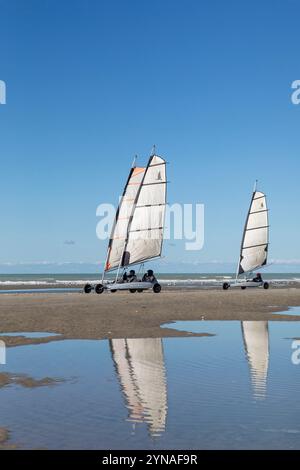 Frankreich, Somme, Quend-Plage, Sandyachten am Strand Stockfoto