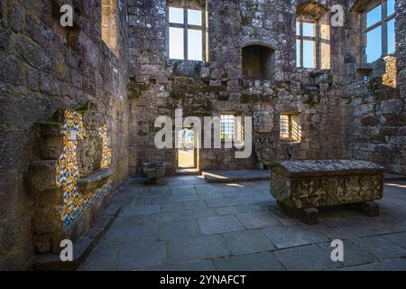 Portugal, nördliche Region, Barcelos, Bühne auf dem portugiesischen Zentralweg, einer der Wege in Richtung Santiago de Compostela, beherbergt der Palast der Grafen von Barcelos aus dem 15. Jahrhundert das aktuelle archäologische Freilichtmuseum Stockfoto