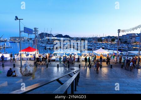 Frankreich, Bouches du Rhone (13), La Ciotat, Le Vieux Port, Quai Ganteaume, marche des Artisans Stockfoto