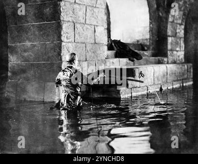 The Phantom of the Opera (Universal, 1925) Horrorfilm feat Lon Chaney, in the Cloaks Stockfoto