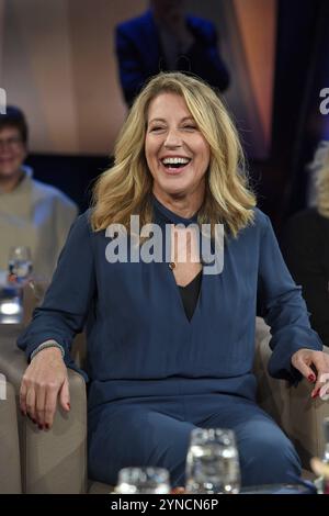 REKORDDATUM NICHT ANGEGEBEN NDR Talk Show Anne Gesthuysen bei der NDR Talk Show in Hamburg. *** NDR Talk Show Anne Gesthuysen bei der NDR Talk Show in Hamburg Copyright: XEventpressxBerndtx Stockfoto