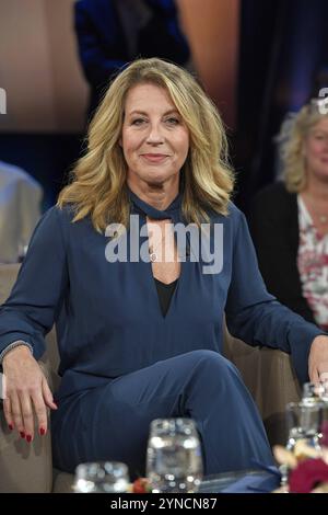 REKORDDATUM NICHT ANGEGEBEN NDR Talk Show Anne Gesthuysen bei der NDR Talk Show in Hamburg. *** NDR Talk Show Anne Gesthuysen bei der NDR Talk Show in Hamburg Copyright: XEventpressxBerndtx Stockfoto