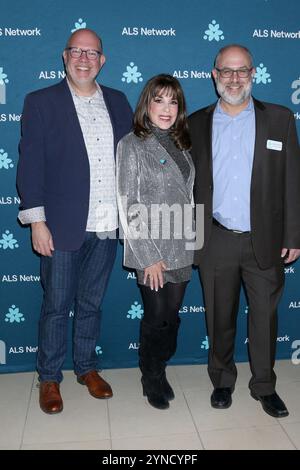 West Hollywood, Kalifornien, USA. CA. 23. November 2024. Teresa Ganzel bei Ankunft für Molly Wolveck Art Exhibit für als Research & Care, Pop Up Gallery, West Hollywood, CA, 23. November, 2024. Quelle: Priscilla Grant/Everett Collection/Alamy Live News Stockfoto