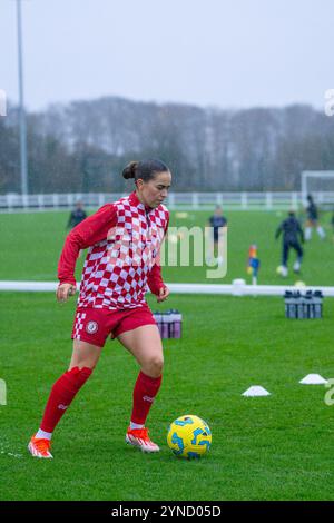 Bristol, Großbritannien. November 2024. Bristol, England, 24. November 2024 Jamie-Lee Napier (Bristol 11) wärmt sich vor dem Women's League Cup Spiel zwischen Bristol City und Birmingham City im Robins High Performance Centre in Bristol, England (Rachel Le Poidevin/SPP) vor. /Alamy Live News Stockfoto