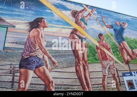 Beach Volleyball auf Balmy Beach Wandgemälde auf Foodland auf der Lee Avenue in Scarborough, Toronto, Ontario, Kanada Stockfoto