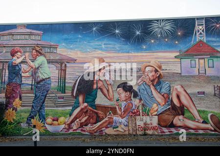 Picknick und Tanz auf Balmy Beach Wandgemälde auf Foodland auf der Lee Avenue in Scarborough, Toronto, Ontario, Kanada Stockfoto