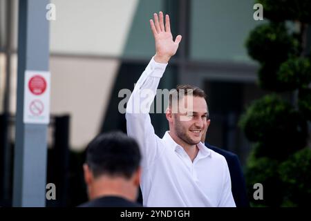 Torino, Italien. August 2024. Juventus' Teun Koopmeiners verlässt die J Medical nach medizinischen Tests in Turin, Italien - Mittwoch, 28. August 2024 - Sport - ( Foto Alberto Gandolfo/LaPresse ) Credit: LaPresse/Alamy Live News Stockfoto