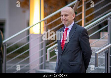 Berlin, Deutschland. November 2024. John Healey, Verteidigungsminister des Vereinigten Königreichs, ist am 25. November 2024 zu Gast im Bundesministerium für Verteidigung in Berlin. Quelle: dpa/Alamy Live News Stockfoto