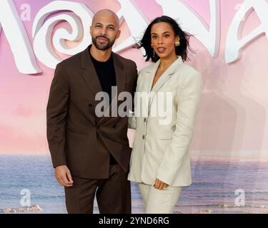 London, Großbritannien. November 2024. Marvin Humes und Rochelle Humes nehmen an der Moana 2 UK Premiere im Cineworld am Leicester Square in London Teil. (Foto: Cat Morley/SOPA Images/SIPA USA) Credit: SIPA USA/Alamy Live News Stockfoto