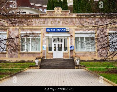 Russland, Kislowodsk - 06. Dezember 2023: Postgebäude, Nischni Park 1, Kislowodsk Stockfoto