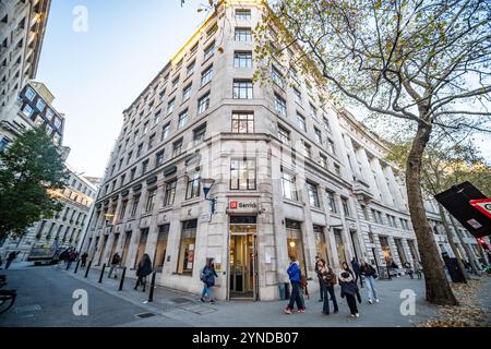 LONDON – 21. NOVEMBER 2024: London School of Economics and Political Science in Central London, einer renommierten British University Stockfoto