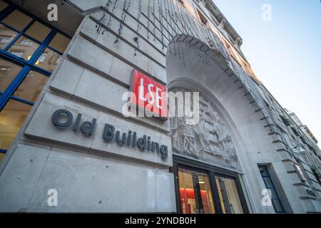 LONDON – 21. NOVEMBER 2024: London School of Economics and Political Science in Central London, einer renommierten British University Stockfoto