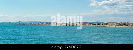 Carnon liegt auf einer Halbinsel am Mittelmeer und ist bekannt für seinen Yachthafen, seine Dünen und Strände im Süden Frankreichs Stockfoto