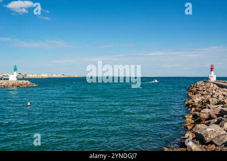 Carnon liegt auf einer Halbinsel am Mittelmeer und ist bekannt für seinen Yachthafen, seine Dünen und Strände im Süden Frankreichs Stockfoto