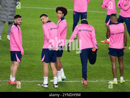 Prag, Tschechische Republik. November 2024. Fußballspieler von Atletico Madrid im Training vor der UEFA Champions League, Runde 5, Spiel AC Sparta Praha gegen Atletico Madrid, in Prag, Tschechische Republik, am 25. November 2024. Quelle: Michaela Rihova/CTK Photo/Alamy Live News Stockfoto