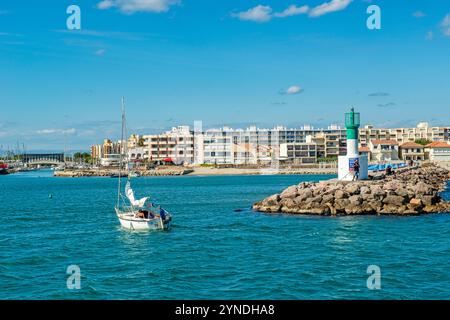 Carnon liegt auf einer Halbinsel am Mittelmeer und ist bekannt für seinen Yachthafen, seine Dünen und Strände im Süden Frankreichs Stockfoto