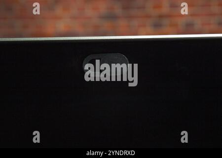 Schutzabdeckung Der Kamera. Schieben Sie Die Webcam. Abdeckung für ein elektronisches Gerät Stockfoto