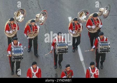 Calgary, Alberta, Kanada. Juli 2023. Eine Marschband in der Calgary Stampede, eine Gruppe von Instrumentalmusikern, die ihre Talente beim Marschen unter Beweis stellen Stockfoto