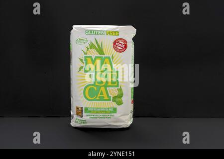 Calgary, Alberta, Kanada. September 2023. Eine Maseca-Marke Instant Maismehl Mix mit 1,8 kg Produkt Stockfoto