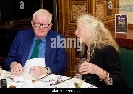 Rick Stroud & Carry Akroyd, der Oldie des Jahres 2024 20-11-24 Stockfoto