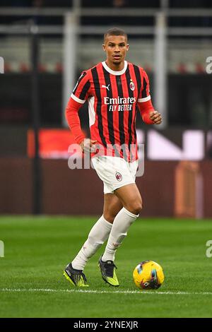 Malick Thiaw von AC Mailand im Stadio Giuseppe Meazza am 23. November 2024 in Mailand. Stockfoto