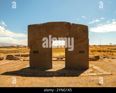 Tor der Sonne an der archäologischen Stätte Tiwanaku in der Nähe des Titicacasees in La Paz, Bolivien Stockfoto