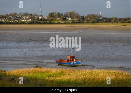 Overton in Lancashire von der anderen Seite der Lune Mündung aus gesehen Stockfoto