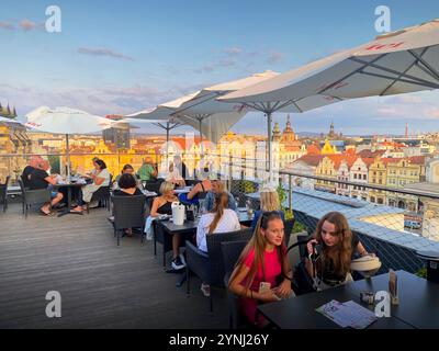 Blick vom Terrassenrestaurant, Hotel Central, Marktplatz, Pilsen, Tschechische Repulic Stockfoto