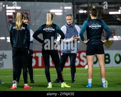 Christian Wueck (Deutschland, Bundestrainer), GER, Ausbildung DFB Frauen Fussball Nationalmannschaft Deutschland, Lehrgang in Stuttgart, Saison 2024/2025, 25.11.2024 Foto: Eibner-Pressefoto/Michael Memmler Stockfoto