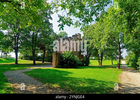 Carl-Benz-Park, Carl Benz, 1844 - 1929, Dr.-Carl-Benz-Garage Stockfoto